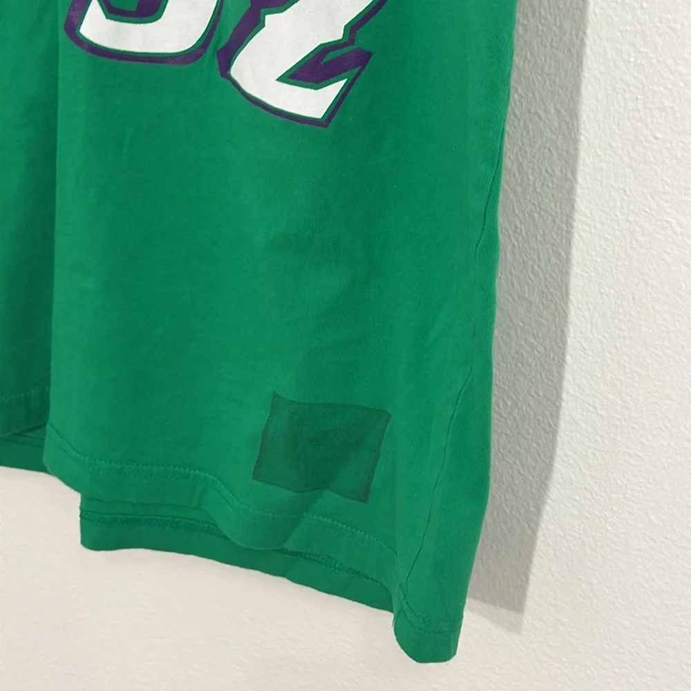 VINTAGE Utah Jazz Malone T-shirt Round Neck, Shortsleeved Size Small - Picture 5 of 6